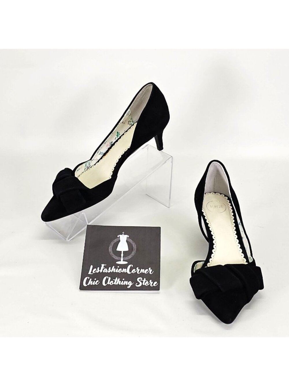 NWT 1901 Women's Black Velvet Barrett Bow Kitten Heels Size 6 1843